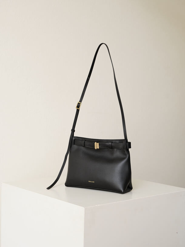 Greta Pouch Small Black - Est delivery December 10th -