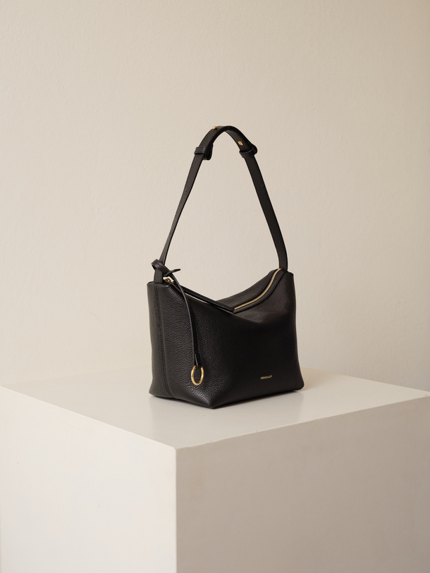 Basket Bag Black Grained